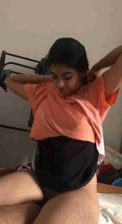 Cute Indian Girl Giving Intense Blowjob MMS
