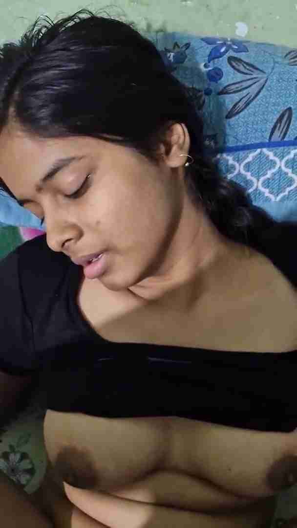 Leaked Desi MMS of Horny Girl Missionary Fuck with Boyfriend