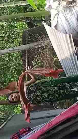Village Girl Changing Dress Captured in Nude MMS