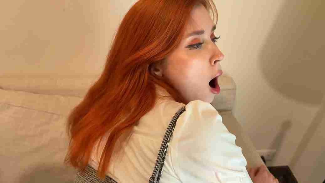 Sweetie Fox aka MoonFleur Hot Sex with Redhead Student and Facial