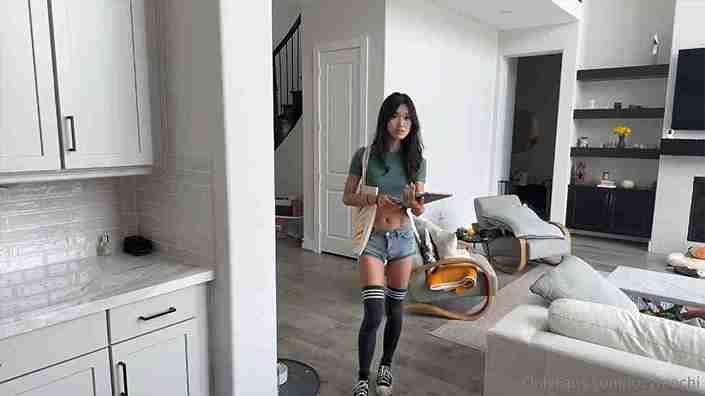 Lucy Mochi aka asianmochi aka skinny_mochi gets naughty with her teacher hot sex scene