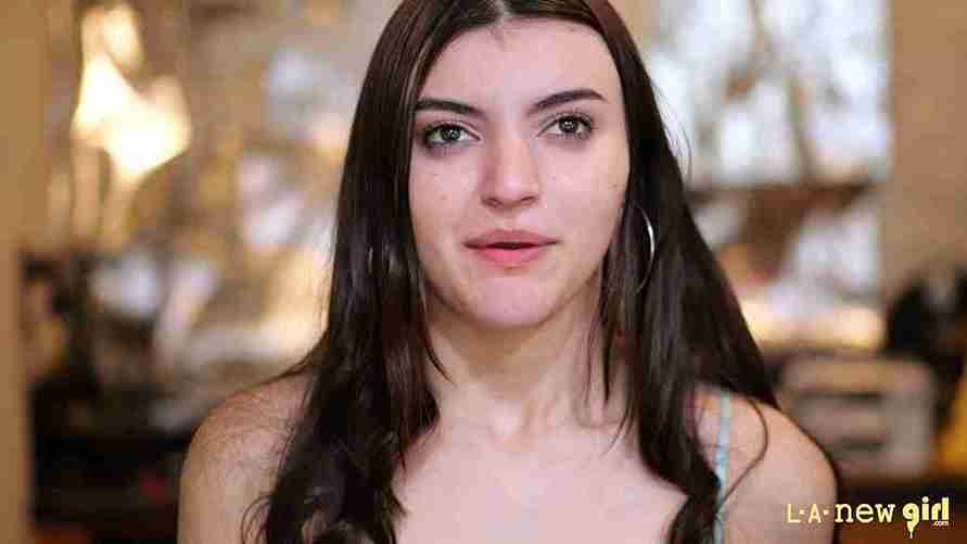 Julia James lets talk lanewgirl sex video Julia James lets talk lanewgirl sex video