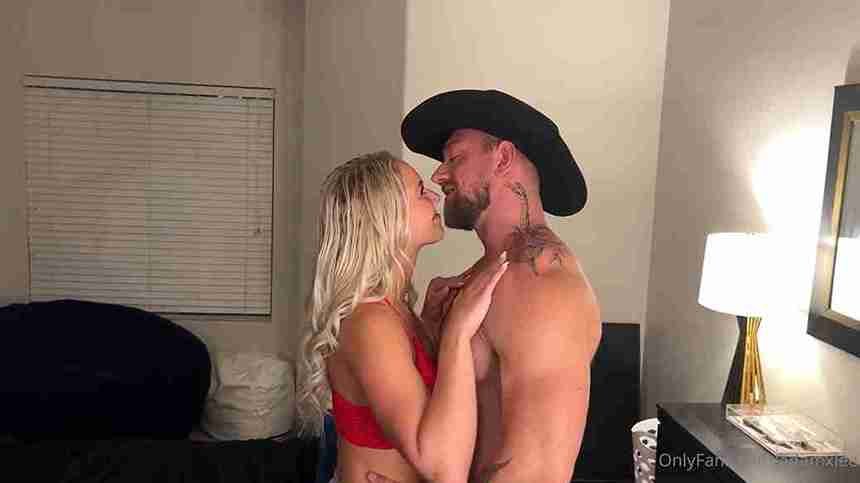 Kelsey Kane hot blonde fuck with Adamxlee in onlyfans nude scene