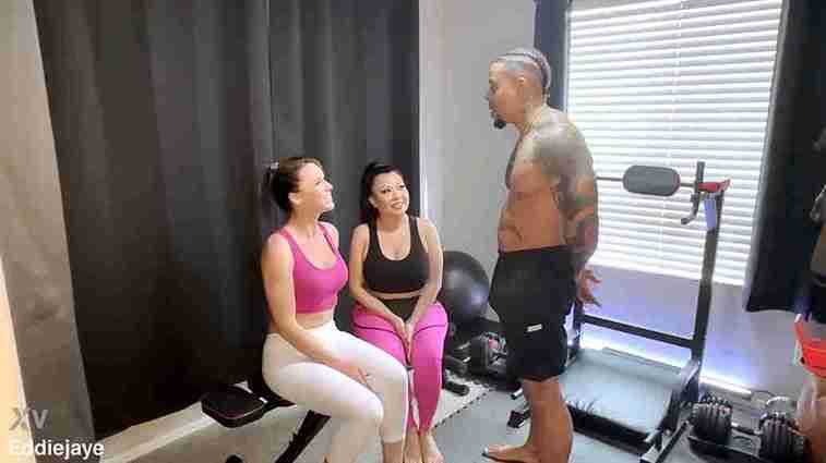 Krystal Davis joins two horny MILFs in bottomless workout fucked Krystal Davis joins two horny MILFs in bottomless workout fucked
