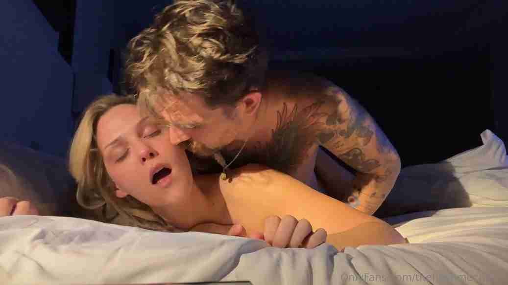 Sexbydesign housewife sneaks into roommate bed for a hot love scene Sexbydesign housewife sneaks into roommate bed for a hot love scene