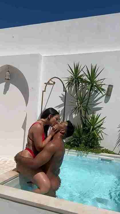 Itsxlilix aka Lyxmafox aka Lilirod enjoys passionate bbc sex in the swimming pool Itsxlilix aka Lyxmafox aka Lilirod enjoys passionate bbc sex in the swimming pool