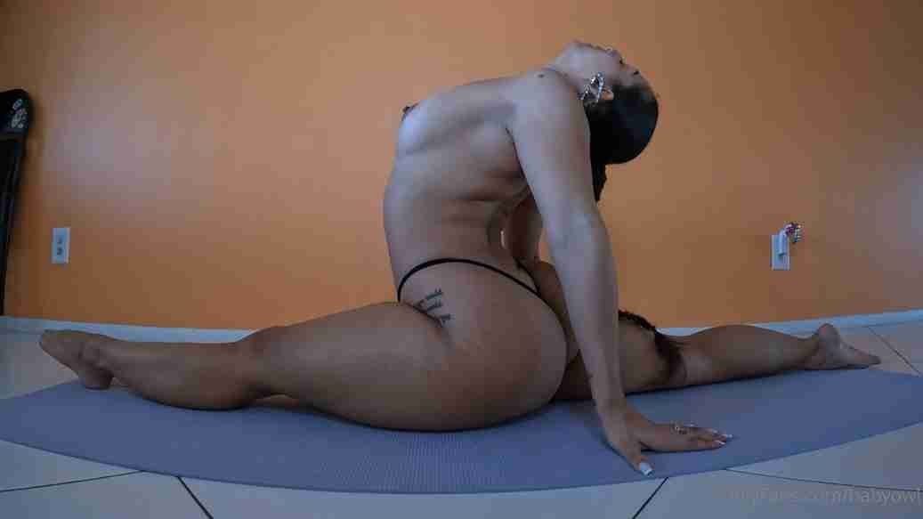 Babyowl Hot Naked Beauty Does Morning Yoga and Gets Fucked Hard in Leaked Nude Porn Video